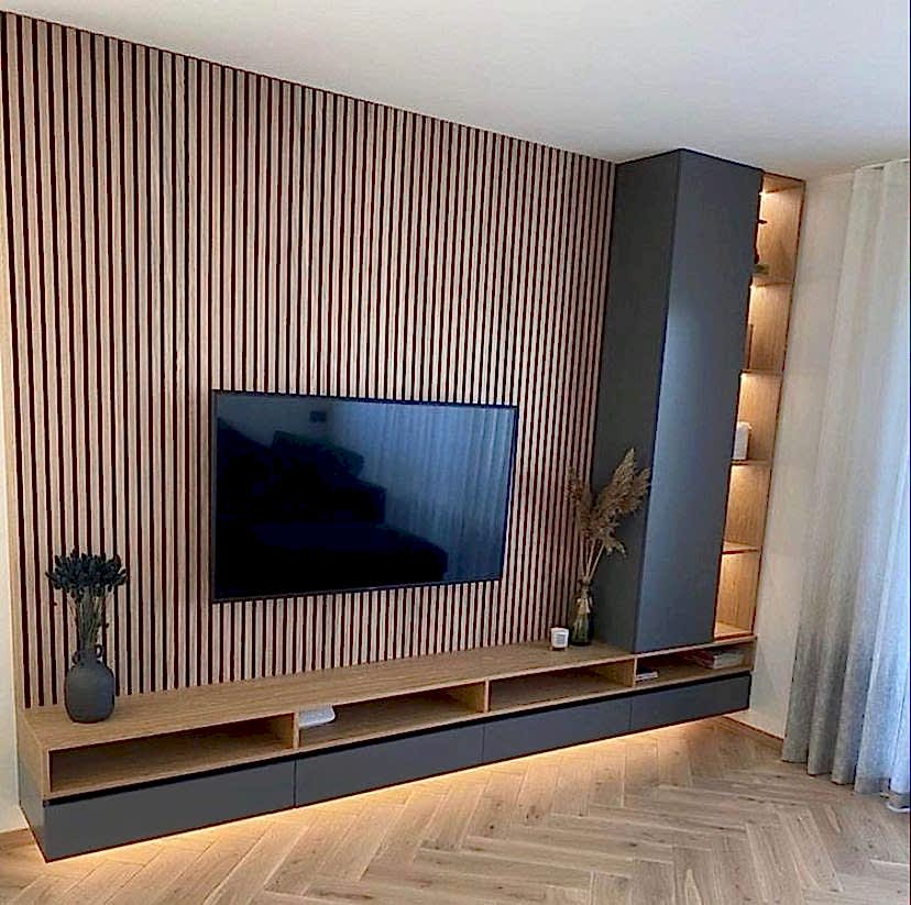 Гостиная с парящими шкафами создающая эффект релакса - фото - 2