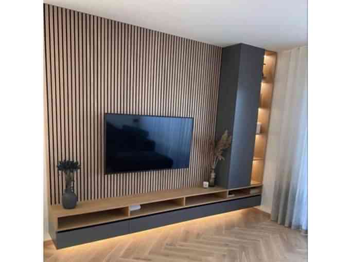 Гостиная с парящими шкафами создающая эффект релакса - фото - 1