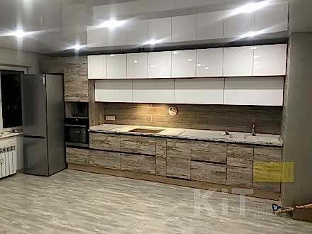 Прямая, двухуровневая кухня - фото - 1