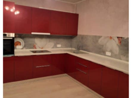 Угловая, яркая кухня - фото - 1