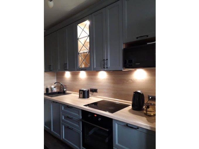 Неоклассическая кухня с деревянным фартуком и столешницей для Оксаны из Астаны - фото - 4