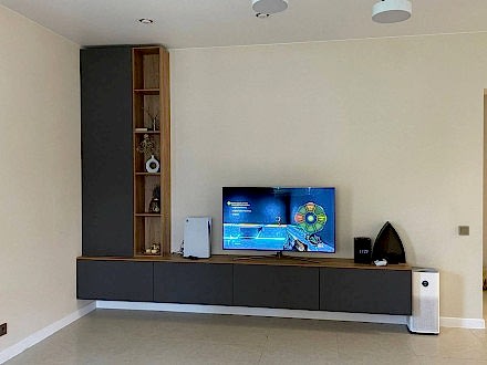 Мебель для гостиной с подвесной тумбой - фото - 1