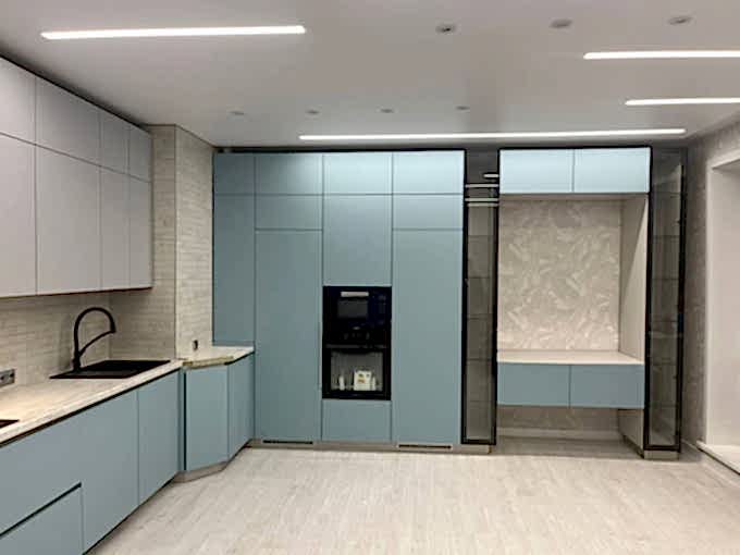 Семейная гавань: кухня-столовая для большой семьи - фото - 6