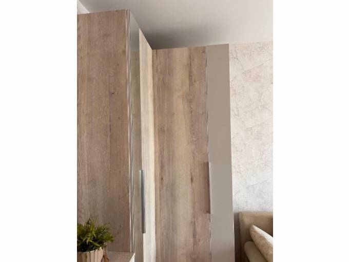 Угловой шкаф в стиле эко-лофт с зеркальной вставкой - фото - 7