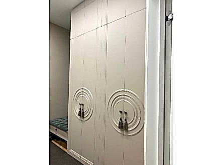 Шкаф с обалденной фрезеровкой - фото - 3