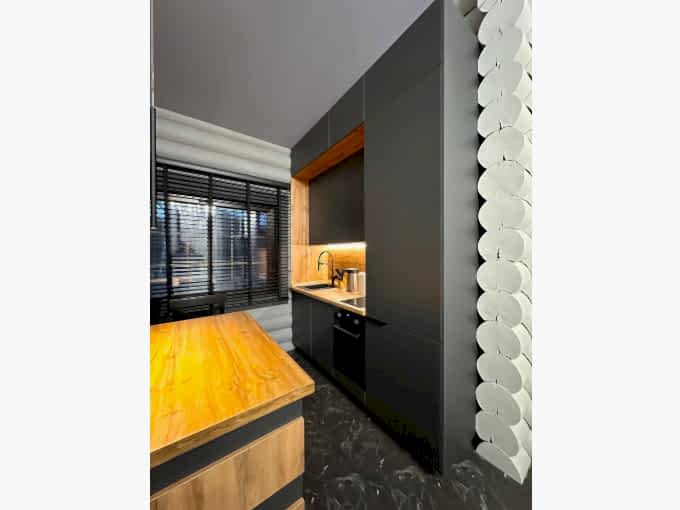 Стильная кухня в стиле лофт в загородный дом - фото - 7