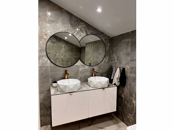 Тумба в ванную комнату с компакт-столешницей - фото - 1