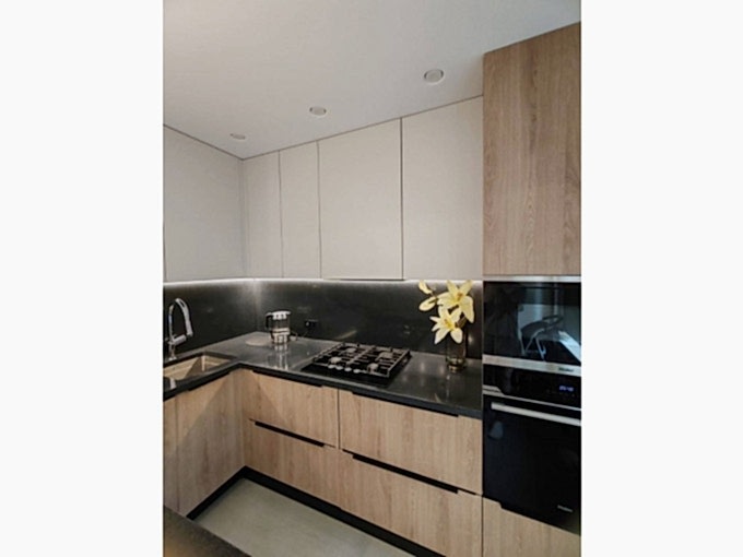 Современная стильная кухня без зазоров и визуального шума - фото - 3