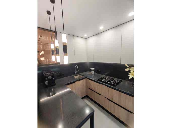 Современная стильная кухня без зазоров и визуального шума - фото - 2